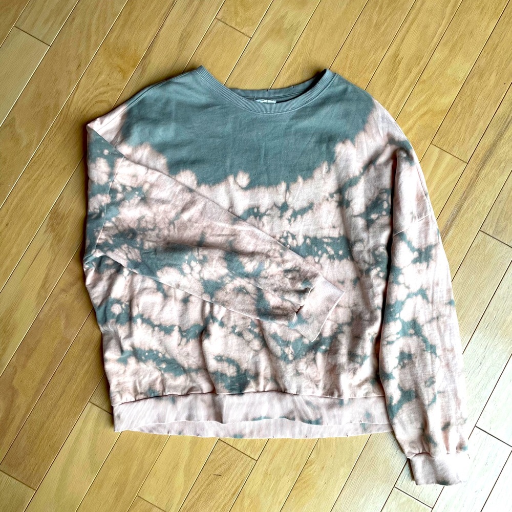 Talulah Bleach Dye Distressed Sweater Pink Gray